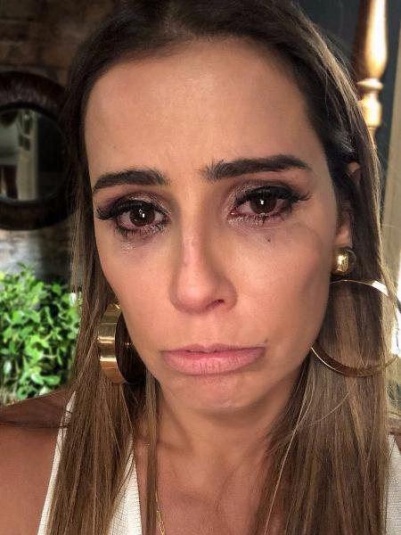 Deborah Secco se acaba de chorar em cena e posta foto nos bastidores de "Segundo Sol" - Reprodução/Twitter