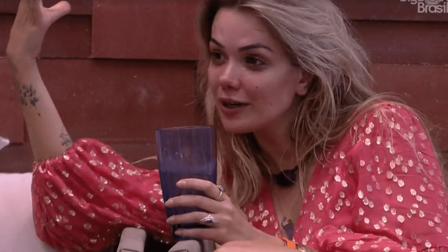 Marcela conversa com Gizelly sobre Daniel - Reprodução/Globoplay