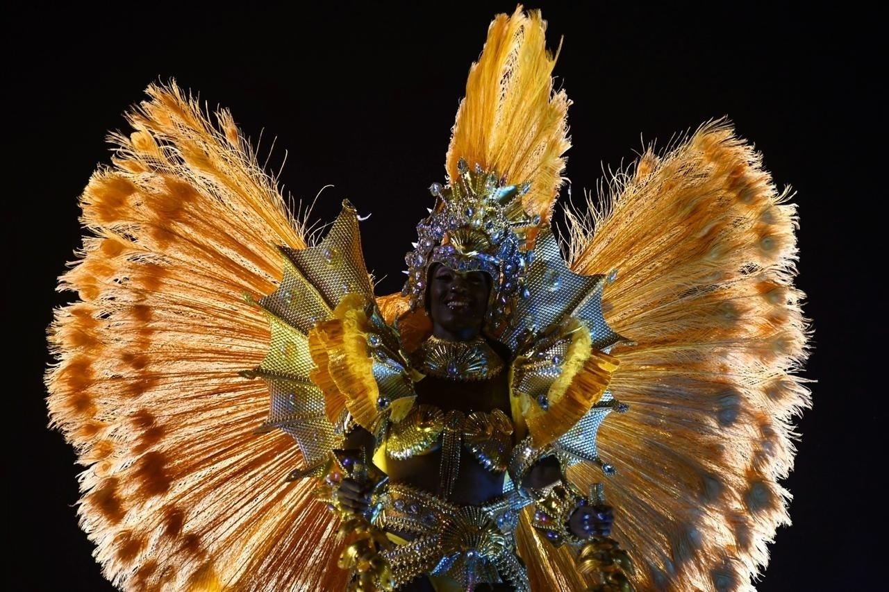 Neste ano, a escola escolheu homenagear as mulheres escravas que conquistaram a alforria por meio do trabalho - Lucas Landau/UOL