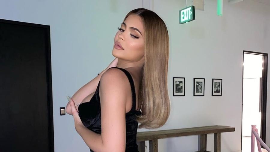 Kylie Jenner, uma das irmãs Kardashian, alterou o ambiente da casa para lançamento de produto da sua linha - Reprodução / Instagram