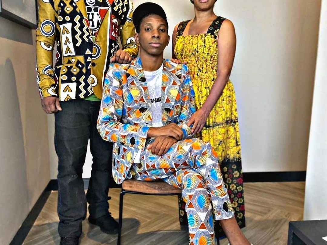 Lucas Penteado se declara para família em post em rede social 