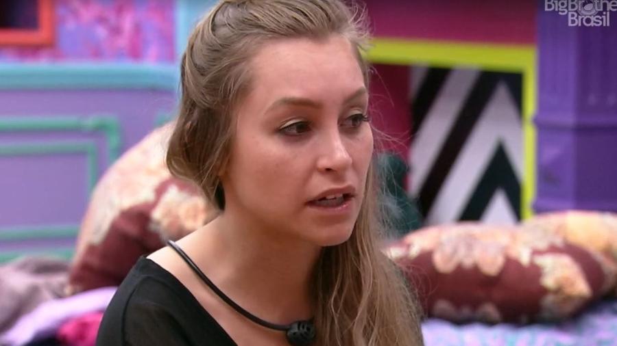 BBB 21: Carla Dias conversa sobre Arthur no quarto colorido - Reprodução/ Globoplay