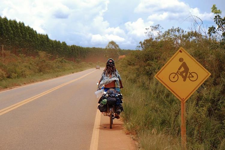 Eduardo e Cajuína na estrada - Arquivo pessoal - Arquivo pessoal