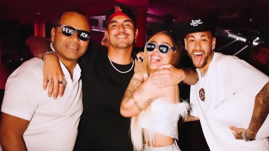 Neymar Pai, Gabriel Medina, Rafaella Santos e Neymar Jr. em festa de aniversário de Rafa - Reprodução/Instagram