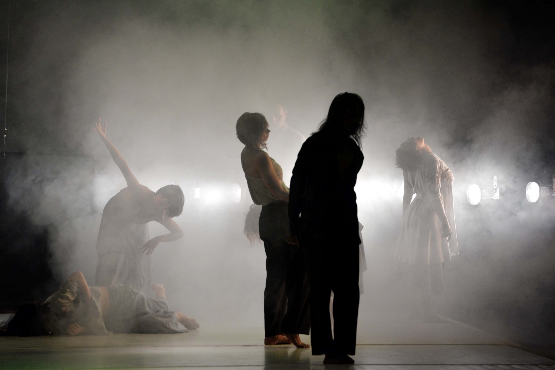 23.jul.2014 - Dentro da Mostra Contemporânea do 33º Festival de Dança de Joinville, o grupo Primeiro Ato apresenta o espetáculo InstHabilidade - Diego Redel/Divulgação