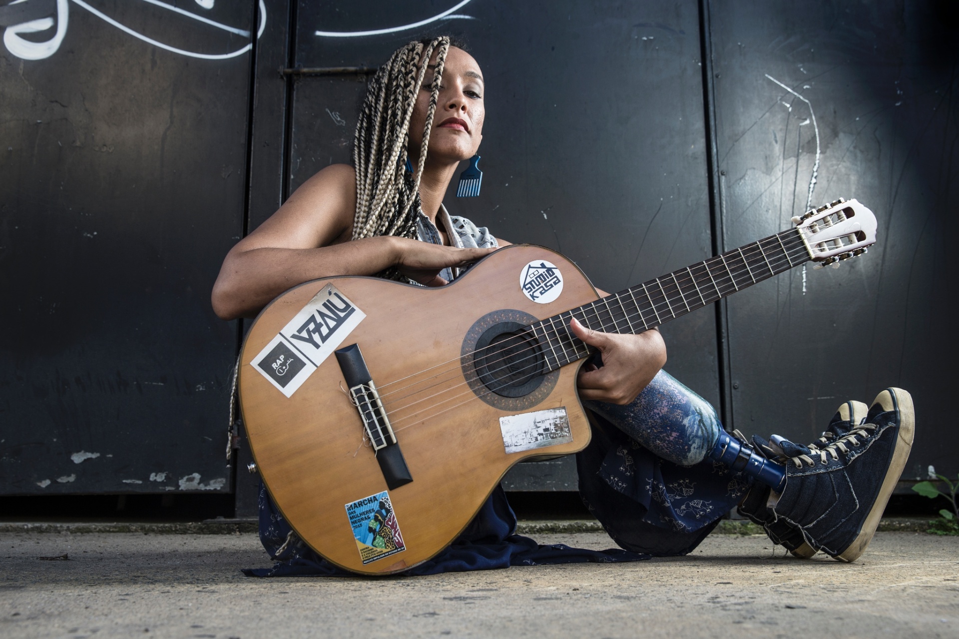 Foi com o som suave e letra forte que a cantora de São Bernardo do Campo, no ABC Paulista, abriu os caminhos, involuntariamente, para a onda de empoderamento que tomou a internet em 2012 - Lucas Lima/UOL