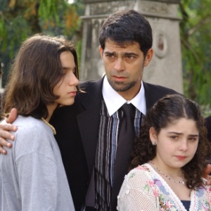Bruno (Thadeu Mattos), Bianca (Marcela Barrozo) e Naldo (Eduardo Moscovis) em "Senhora do Destino" (2004) - Gianne Carvalho/TV Globo - Gianne Carvalho/TV Globo