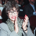 A atriz e produtora teatral Ruth Escobar no Teatro Caetano de Campos, em 1996 - Milton M. Flores - 18.jun.1996/Folhapress