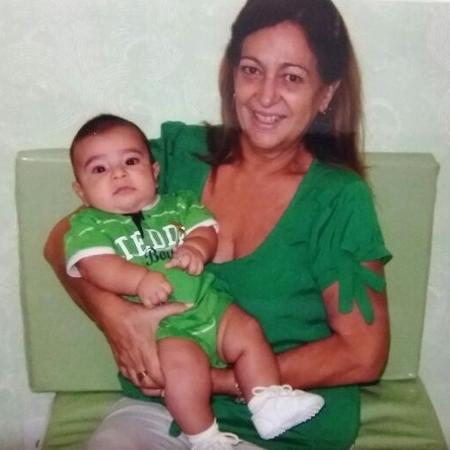 Ivonete antes do infarto, quando ainda tinha cabelo comprido - Arquivo pessoal - Arquivo pessoal