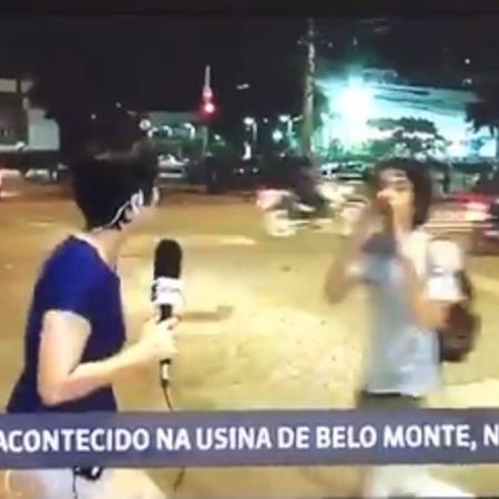 Jovem grita palavras de ordem contra Globo - Reprodução/Globo News
