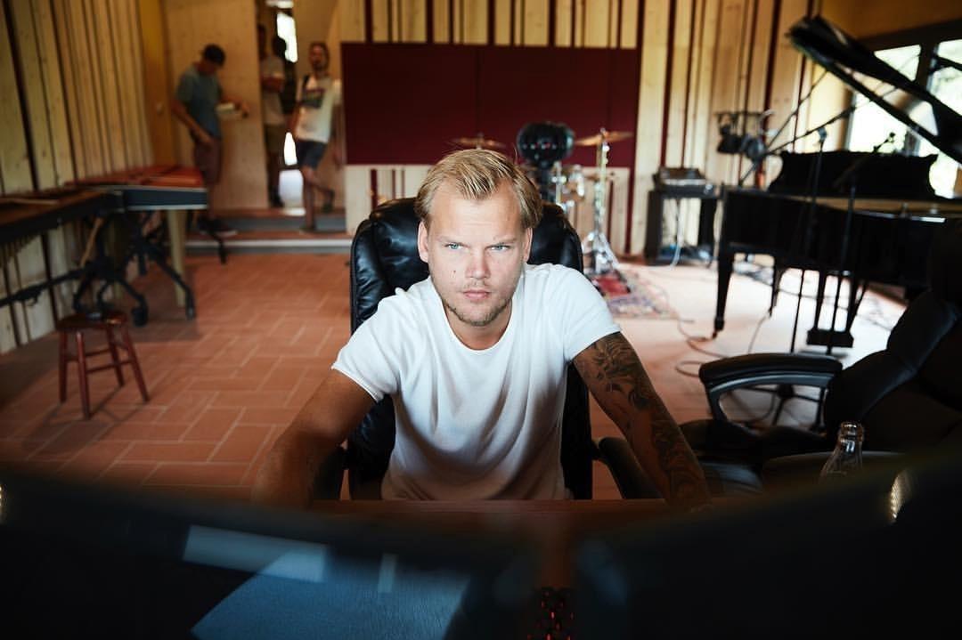 Imagens da carreira de Tim Bergling, também conhecido como DJ Avicii - Reprodução/Facebook