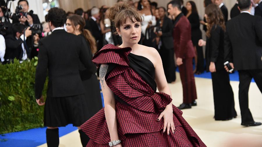 Lena Dunham no Met Gala do ano passado: ela saiu do baile direto para o hospital por causa da endometriose - Getty Images