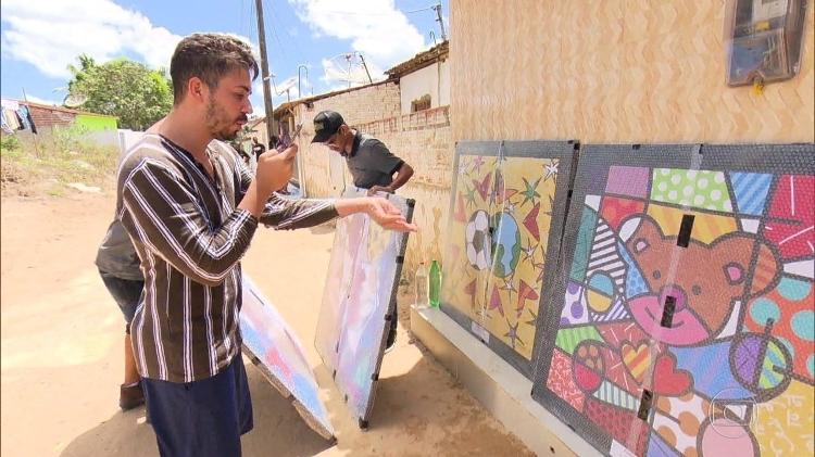Fantástico registrou a entrega dos quadros de Romero Britto na Vila Primavera - Reprodução/TV Globo - Reprodução/TV Globo