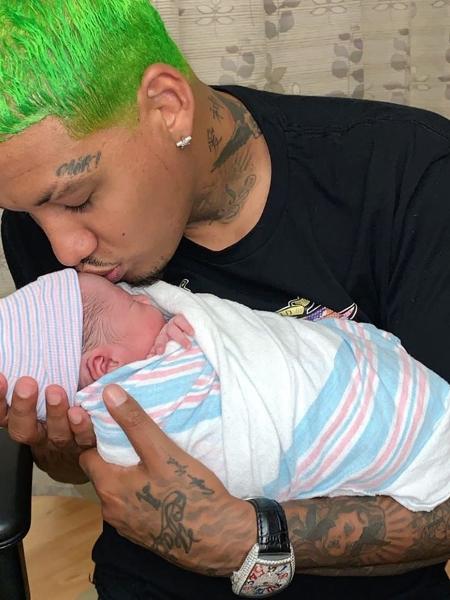 Rapper A.E e seu filho com Amber Rose - Reprodução/Instagram