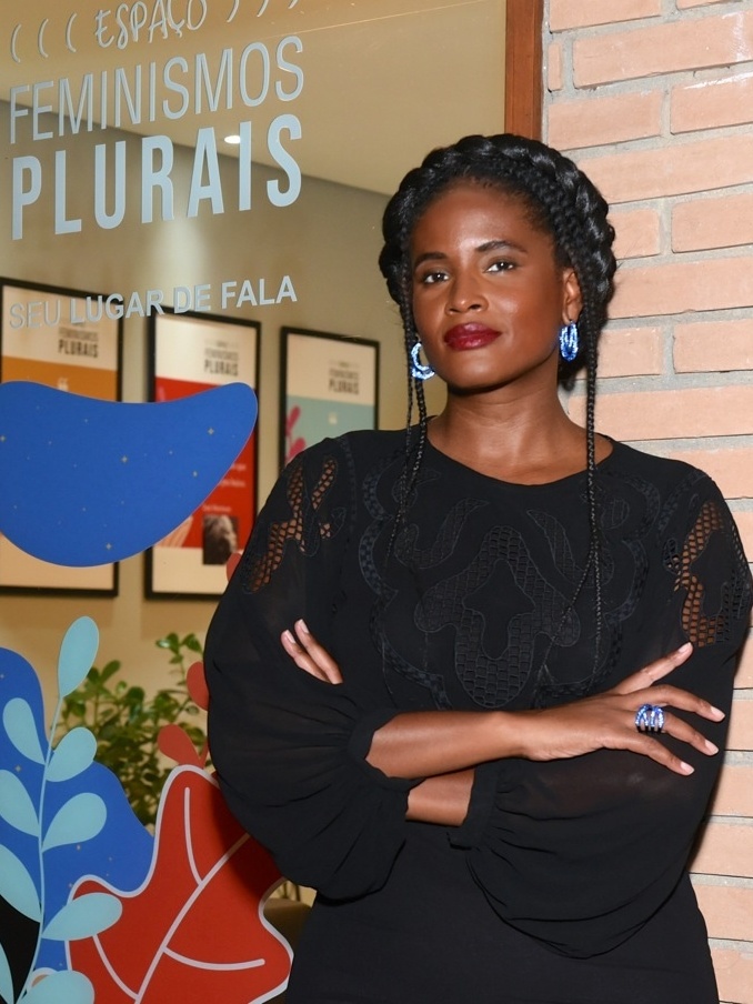 Djamila Ribeiro: Para mulheres negras, acesso à beleza foi