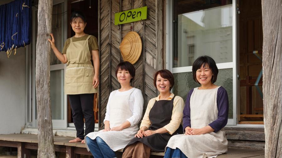 Mulheres em Okinawa, uma das cinco 'zonas azuis' da longevidade e da vida saudável no planeta