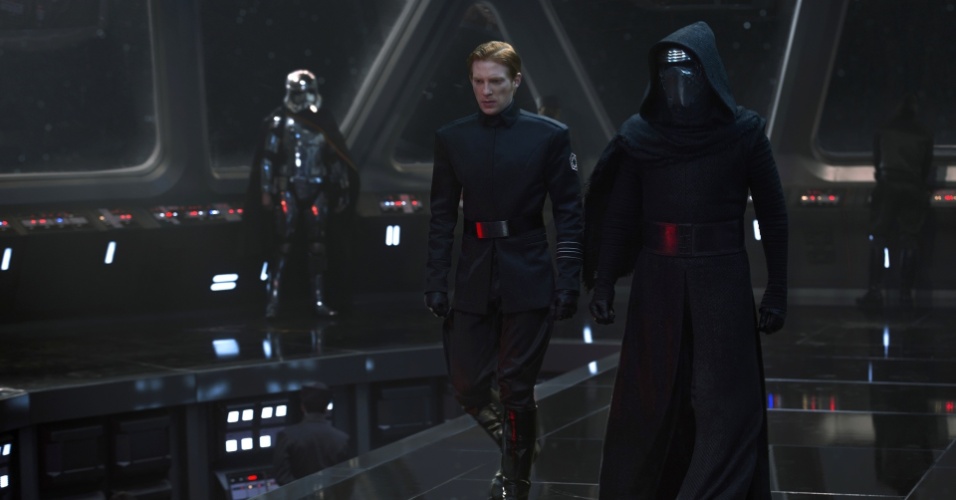 Cena do novo "Star Wars: Episódio VII - O Despertar da Força", do diretor J. J. Abrams