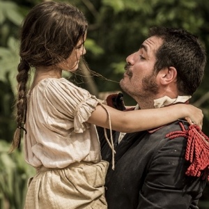Joaquina vê o pai Tiradentes como um herói - João Cotta/TV Globo - João Cotta/TV Globo