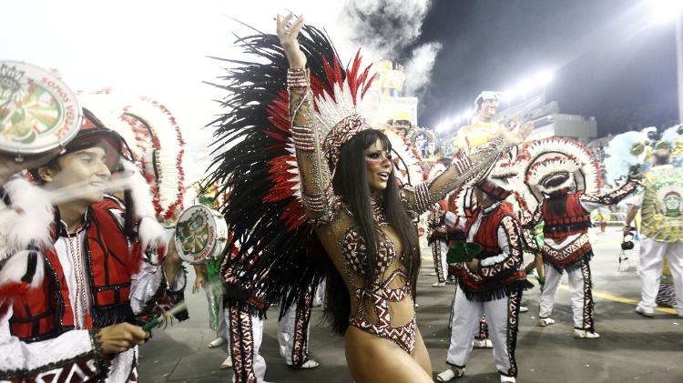 Desfile das Campeãs - Mancha Verde - Viviane Araújo - Ricardo Matsukawa/UOL - Ricardo Matsukawa/UOL