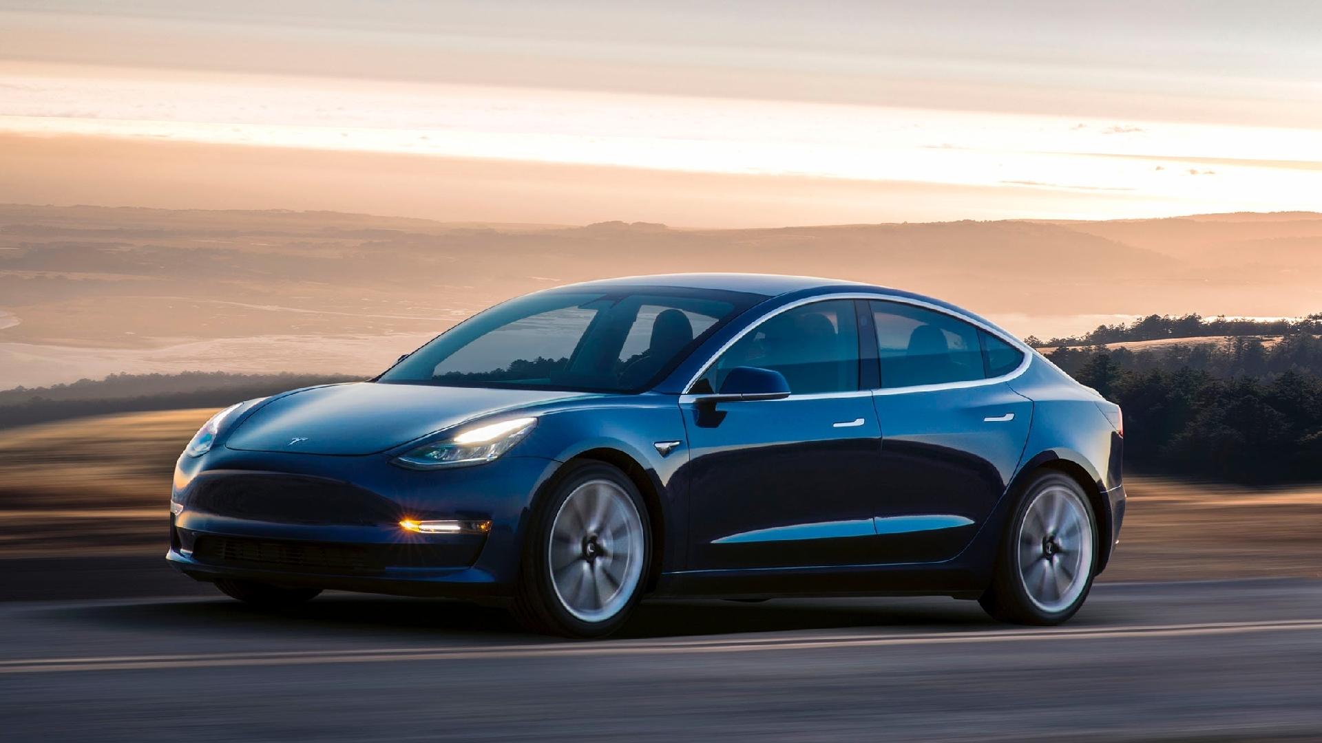 Tesla Model 3 - Divulgação