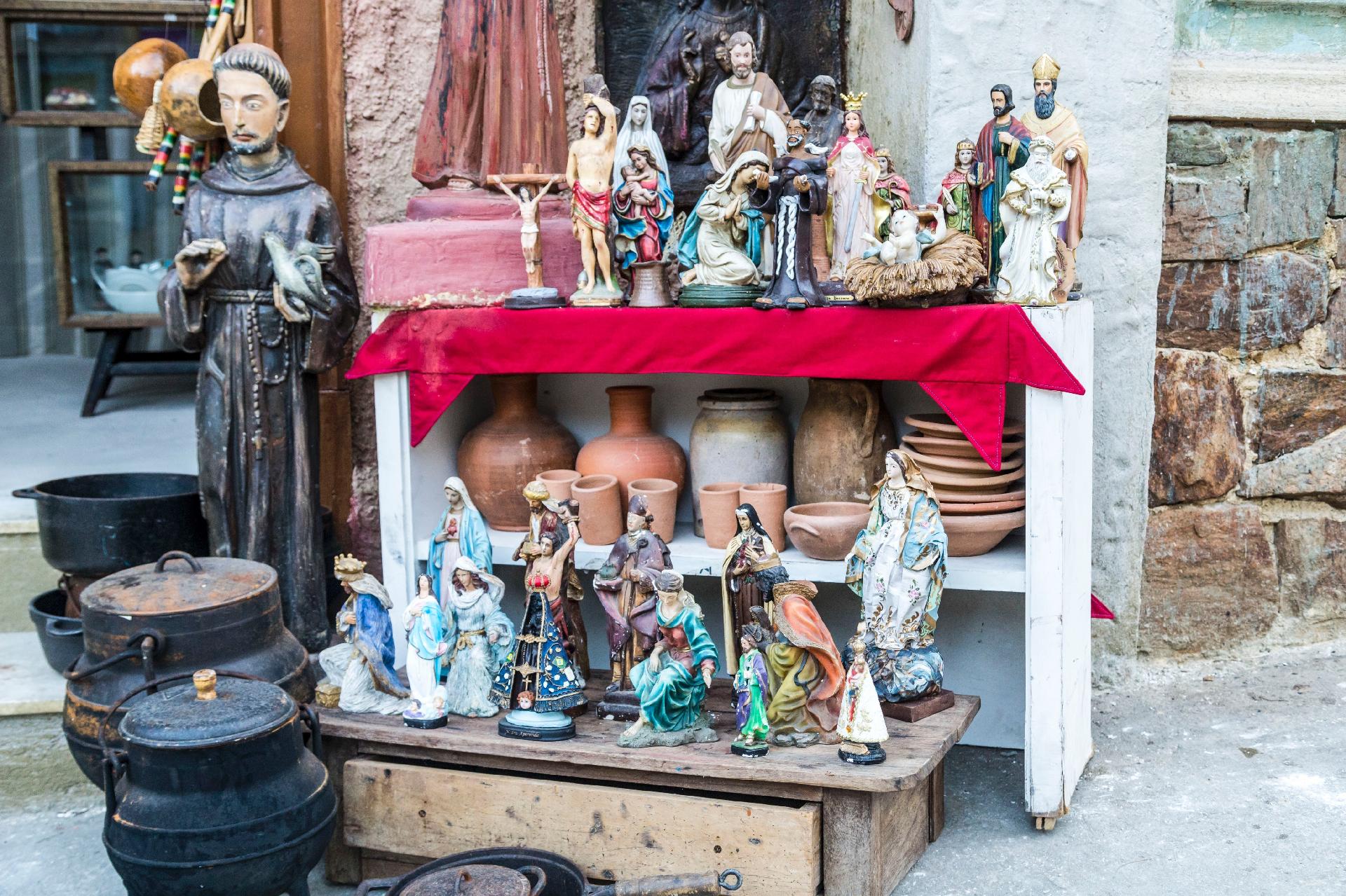 Cenógrafos se inspiram na religiosidade de Salvador para construir cidade cenográfica nos estúdios Globo - Paulo Belote/UOL