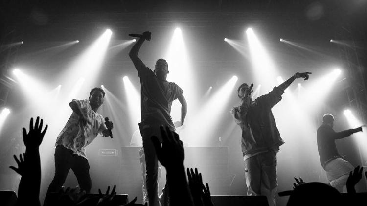 Integrantes do 1Kilo se apresentam no Rio Grande do Sul - Reprodução/Facebook - Reprodução/Facebook