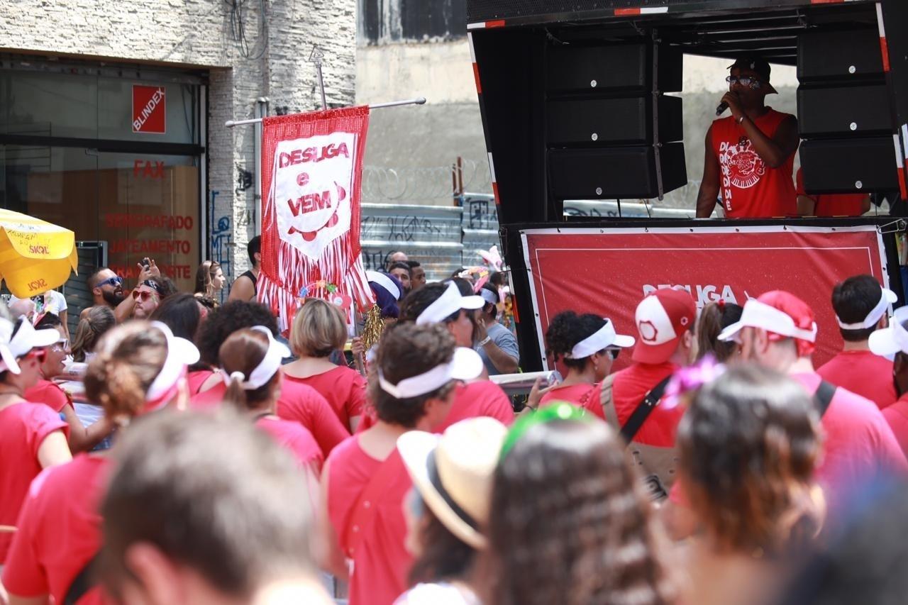 Bloco Desliga e Vem - Diego Padgurschi/UOL