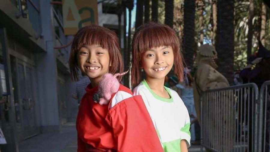 Chihiro e Chieko começaram a fazer cosplay aos 3 anos e, desde então, recebem toda a ajuda dos pais nas fantasias - Reprodução/Instagram