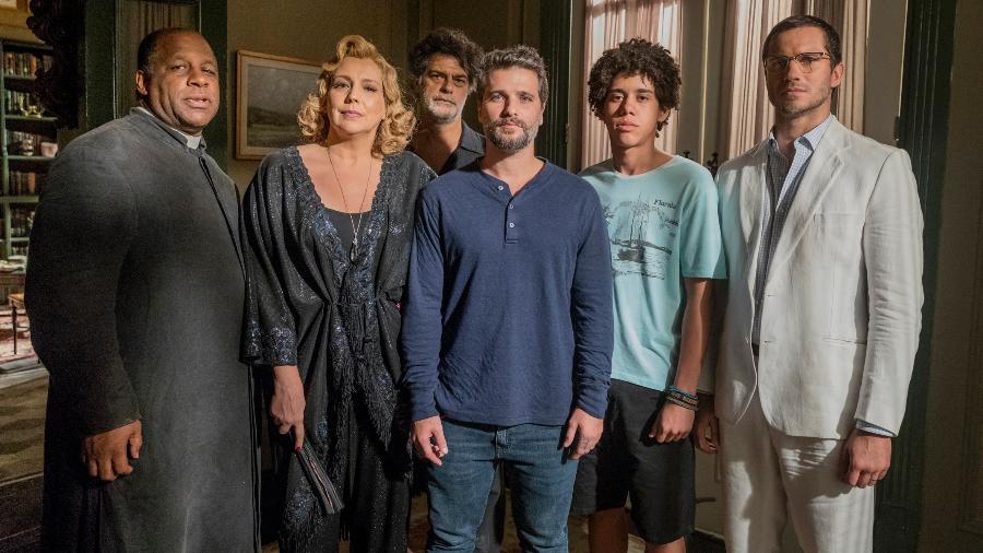 Alguns dos guardiões e vítimas da trama: nem serial killer atraiu público na reta final - Globo/Victor Pollak