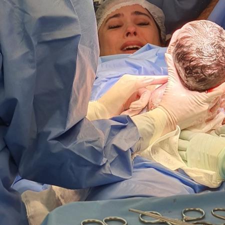 Tatá mostra foto do nascimento de sua filha - Reprodução/Instagram