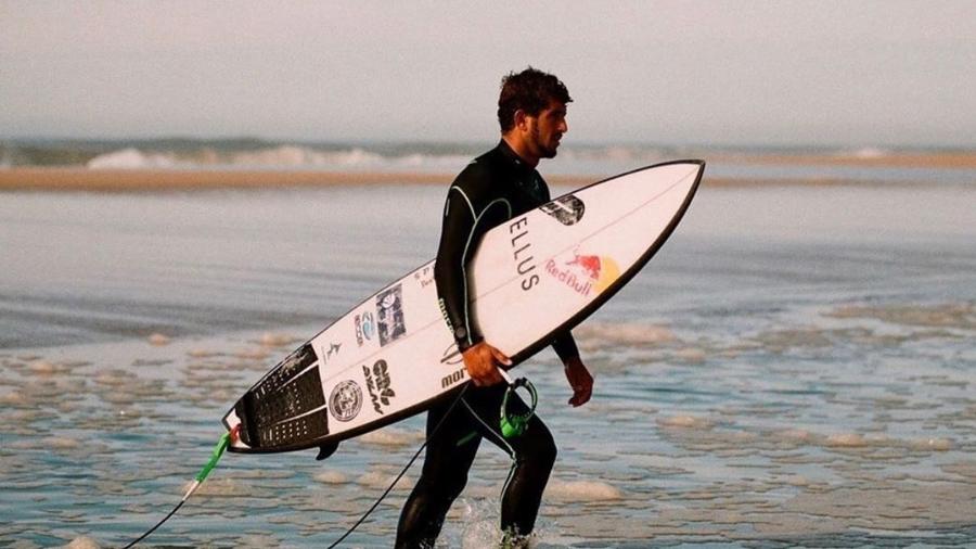 Lucas Chumbo foi campeão de ondas gigantes após sair do BBB - Reprodução/Instagram