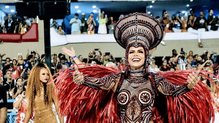 Raissa Machado desfila pela Viradouro no Carnaval 2020 - Reprodução/Instagram