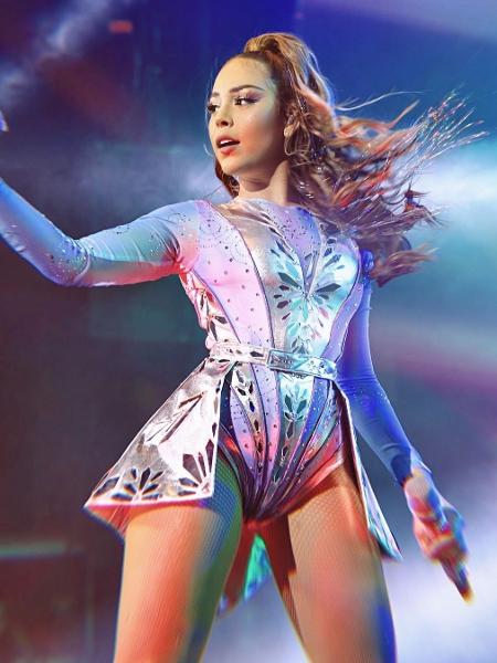 Danna Paola em show da turnê Mala Fama, no México - Reprodução/Instagram