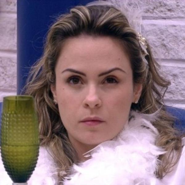 Bbb 21 Ana Paula Renault Lembra Corte De Aúdio Em Paredão Falso