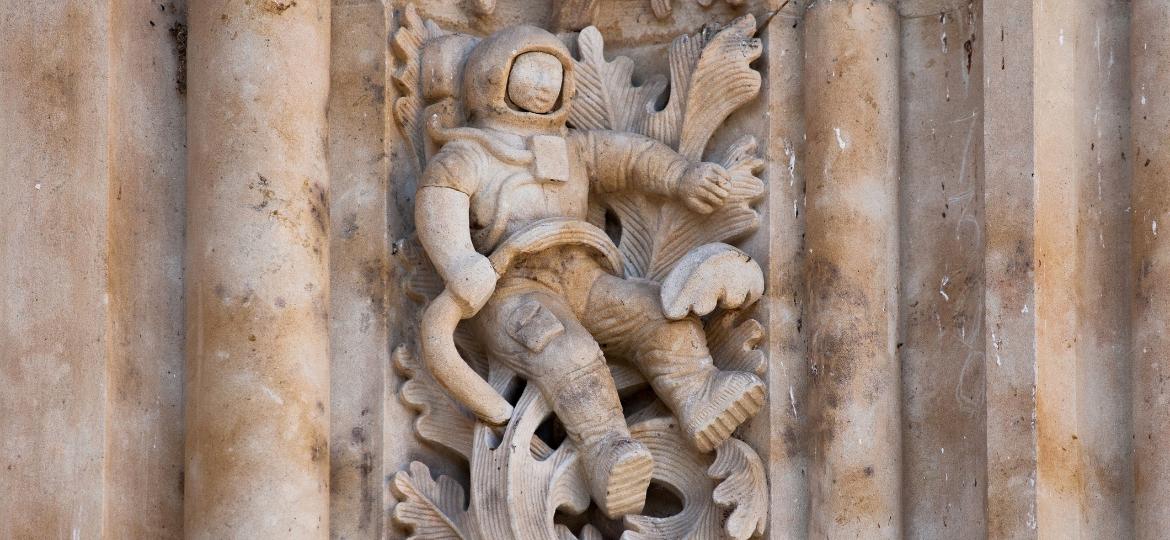 Astronauta esculpido na Catedral de Salamanca, na Espanha - Getty Images