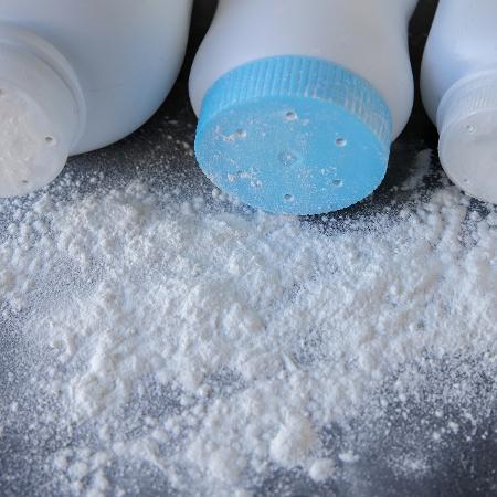 Empresa trocou talco mineral por amido de milho