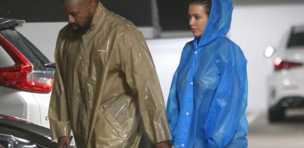 Bianca Censori e Kanye West combinam looks em Los Angeles