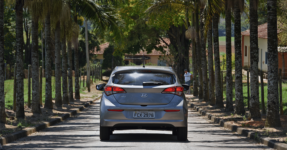 Hyundai HB20 Premium 1.6 A/T - Murilo Góes/UOL