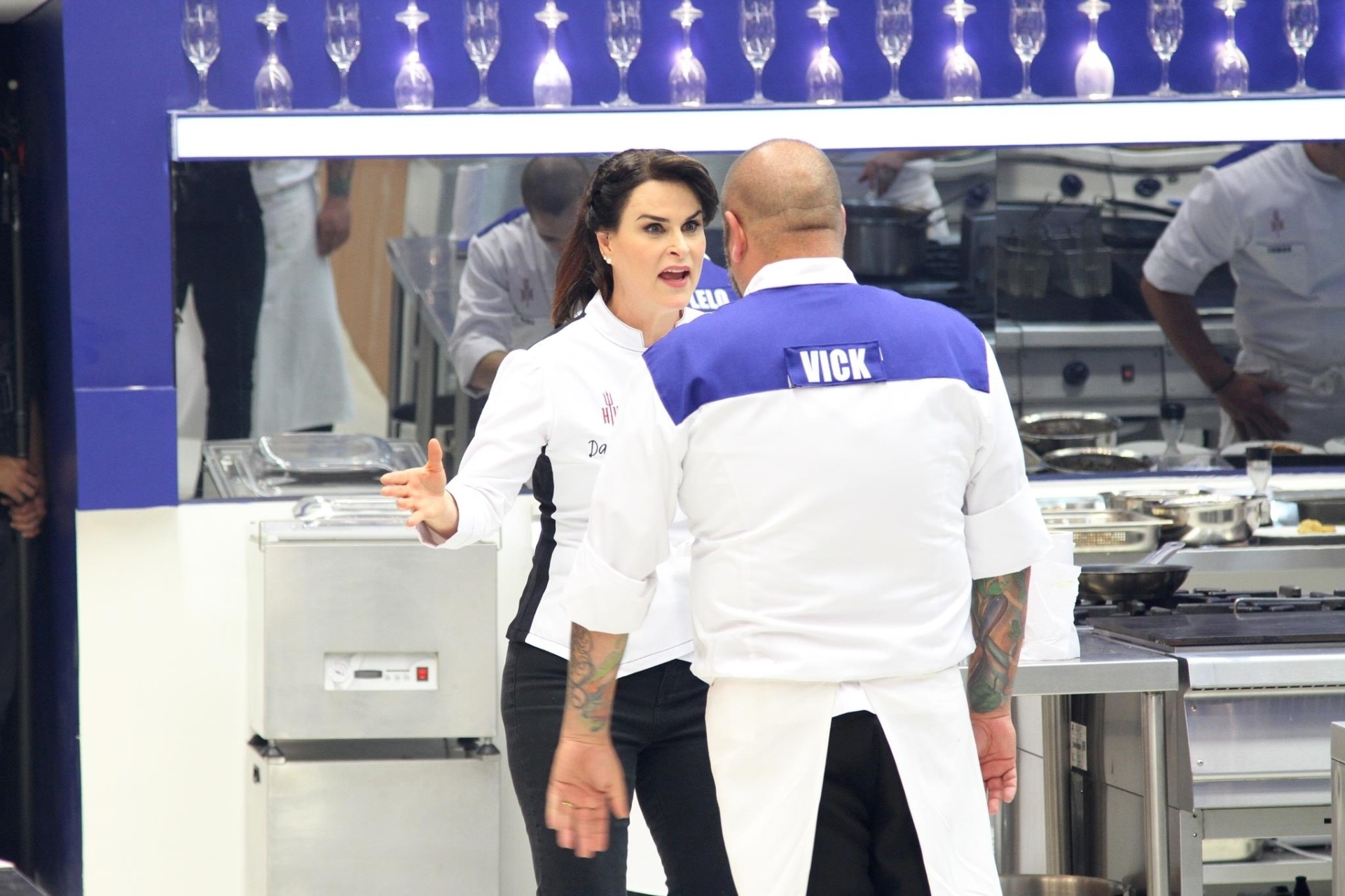 Chef Danielle Dahoui dá bronca em participante da quarta temporada do  "Hell's Kitchen - Cozinha Sob Pressão" - Gabriel Gabe/SBT