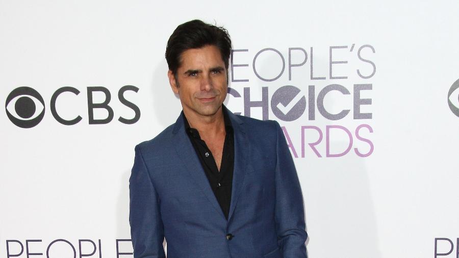 John Stamos viveu o tio Jesse em "Três É Demais"