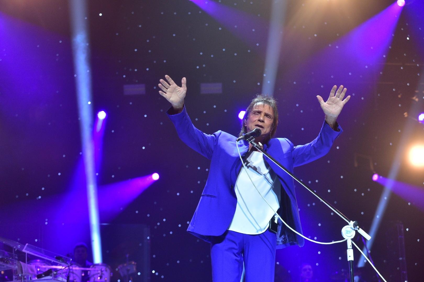 Fotos Roberto Carlos relembra clássicos da carreira em show em São Paulo 24/08/2018 UOL Fotos Roberto Carlos relembra clássicos da carreira em show em São Paulo 24/08/2018 UOL