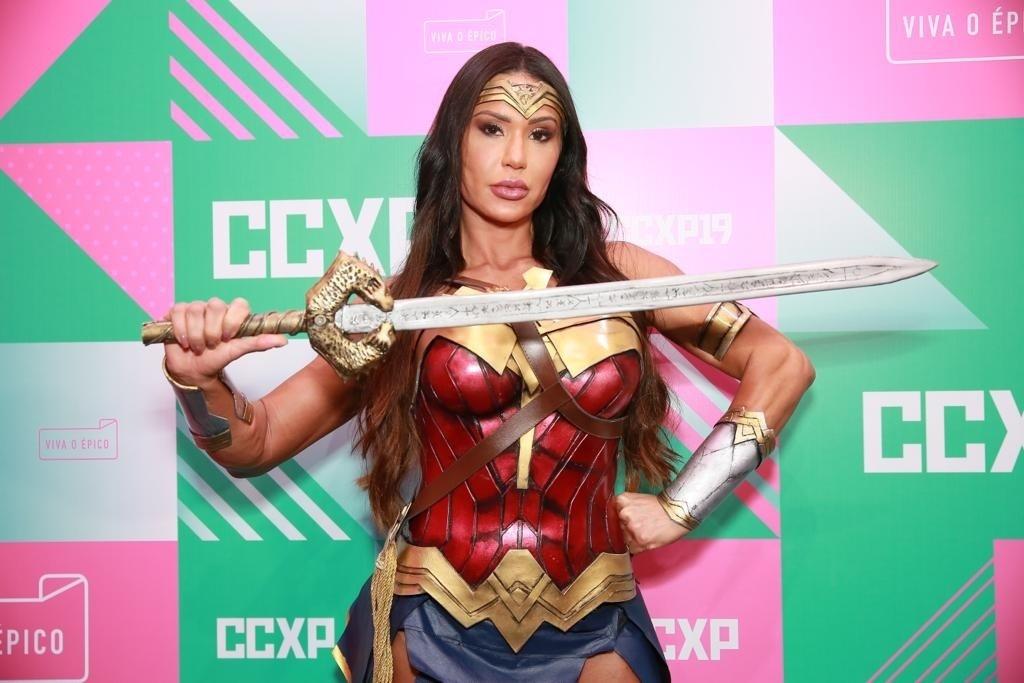 Gracyanne Barbosa chega na CCXP 2019 de Mulher-Maravilha - Iwi Onodera/UOL