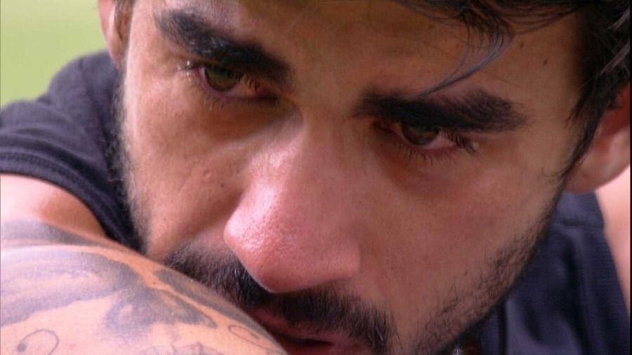 BBB 20: Guilherme chora por Gabi - Reprodução/Globoplay