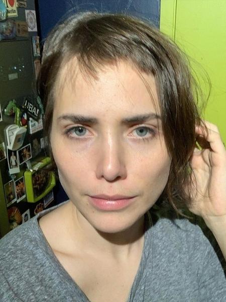 Letícia Colin após cortar o cabelo em casa - Reprodução/Instagram