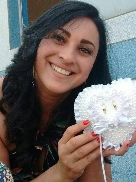 Adriana Correia teria sido morta pelo ex-marido na cidade de Salto (SP); segundo a polícia, antes de cometer crime, Claudemir chegou a comprar coroa de flores para ser enviado ao velório da ex-companheira - Acervo pessoal
