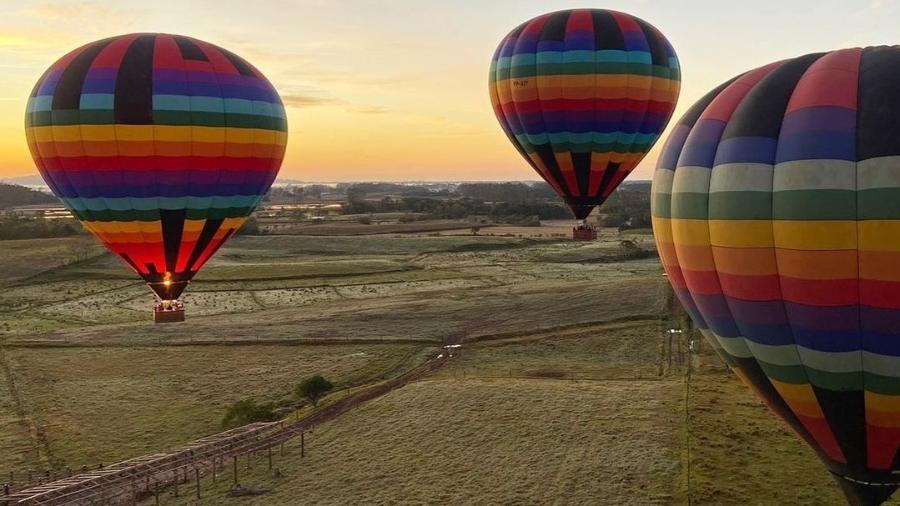 Acidentes com balão no Brasil e morte de brasileira em trilha na Indonésia reascenderam debate sobre segurança no turismo de aventura - Instagram/Reprodução