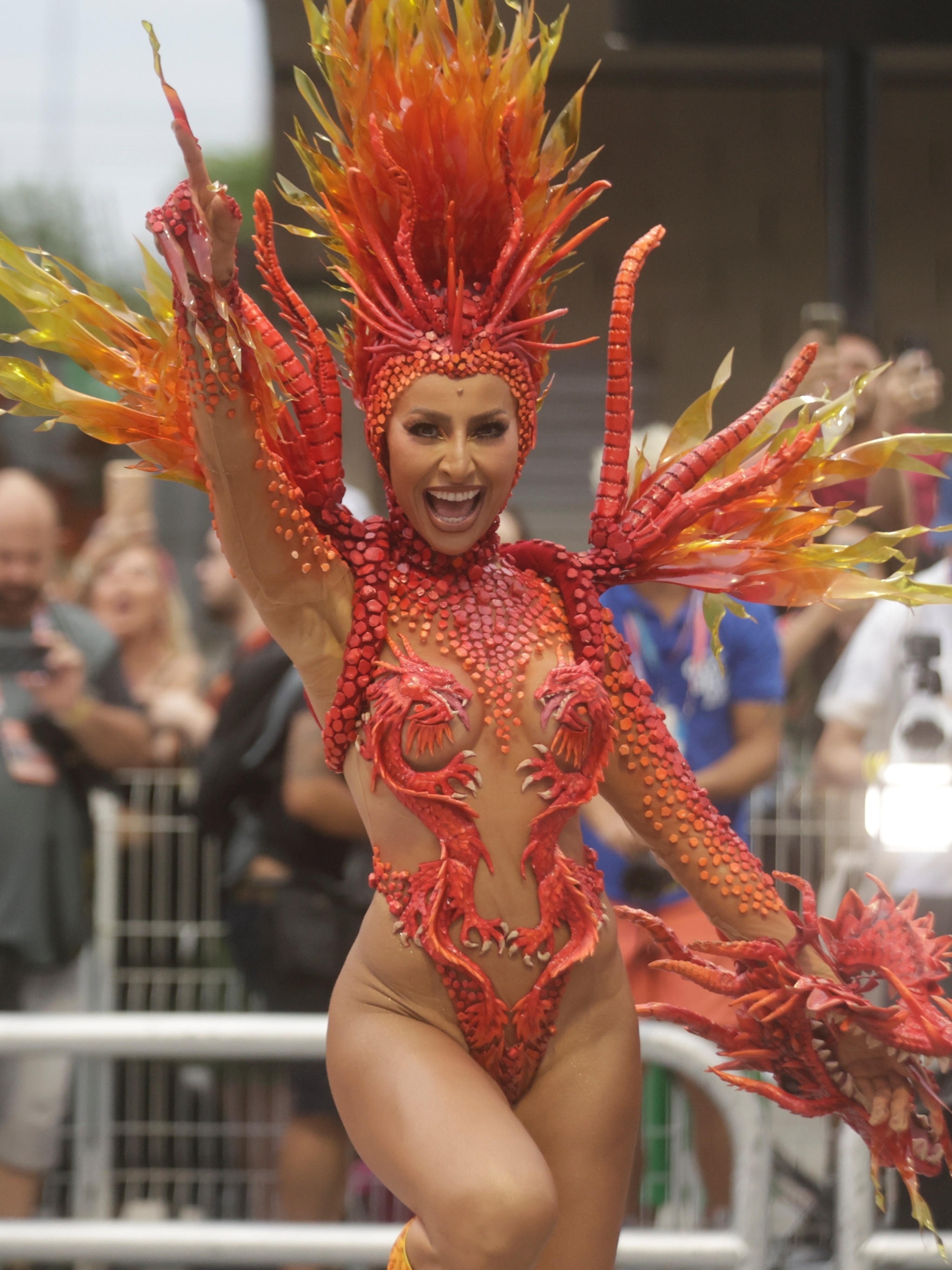 Escola de samba da sabrina sato
