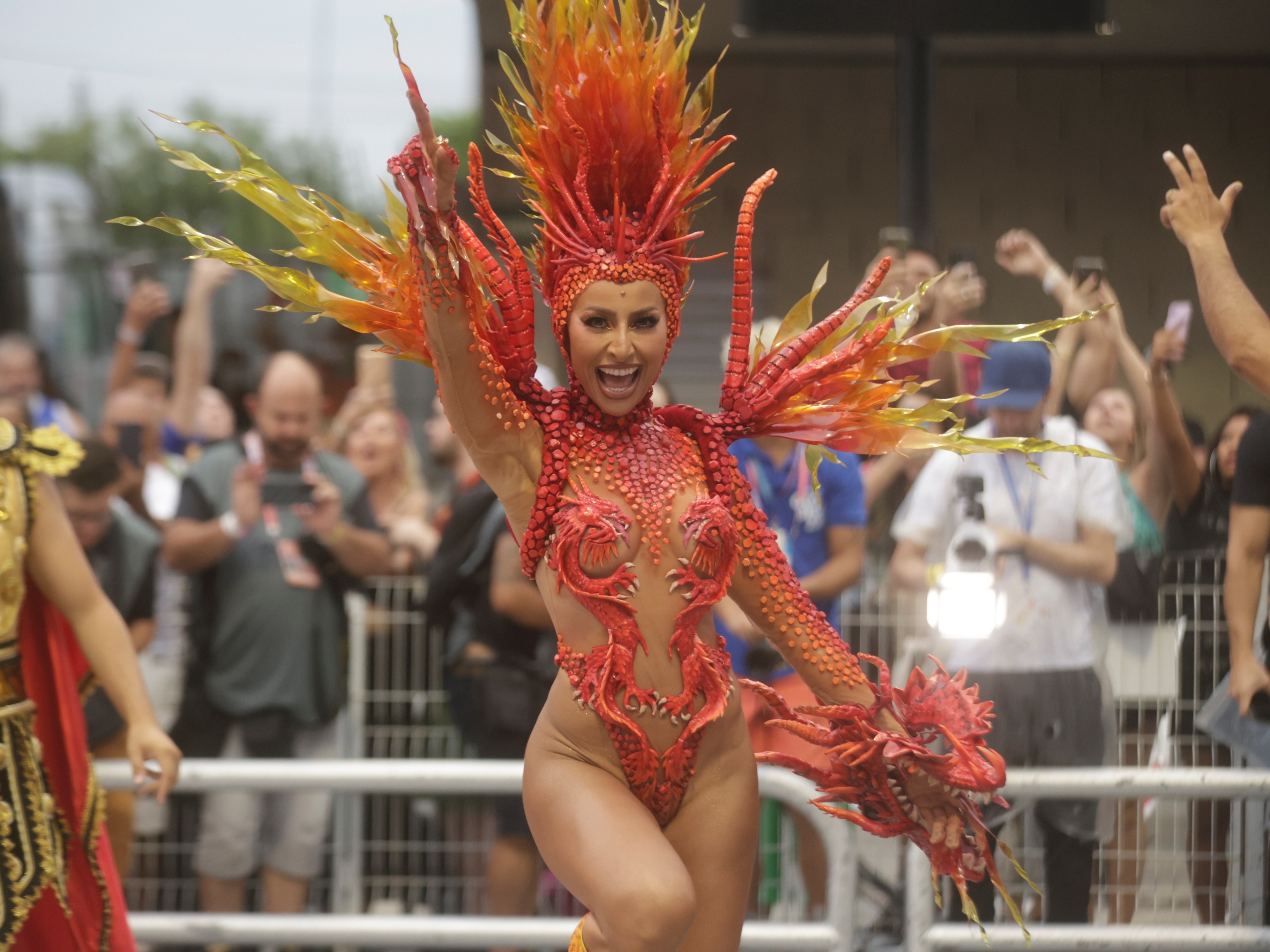 Escola de samba sabrina sato