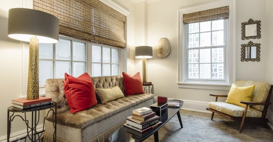Uma sala reservada, destinada ao lazer e ao descanso faz parte da cobertura de Uma Thurman, colocada à venda por R$ 22 milhões, em Nova York
