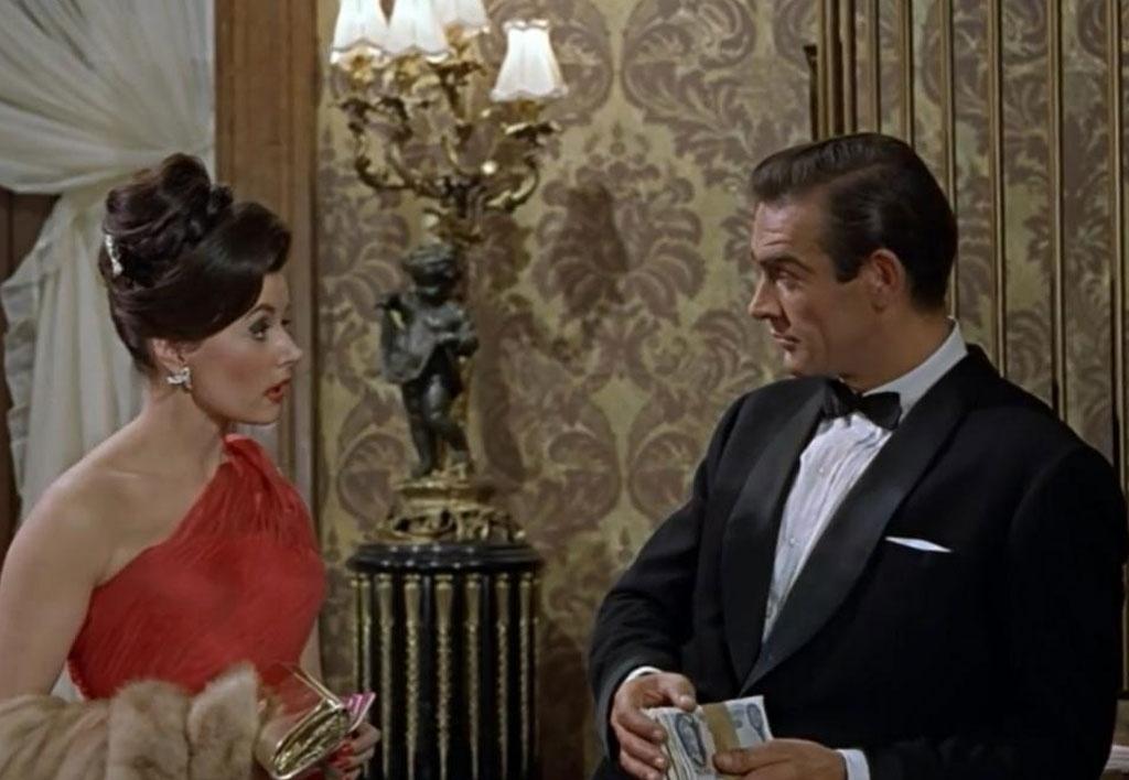 Sean Connery e Eunice Gayson em "007 Contra o Satânico Dr. No" (1962) - Divulgação